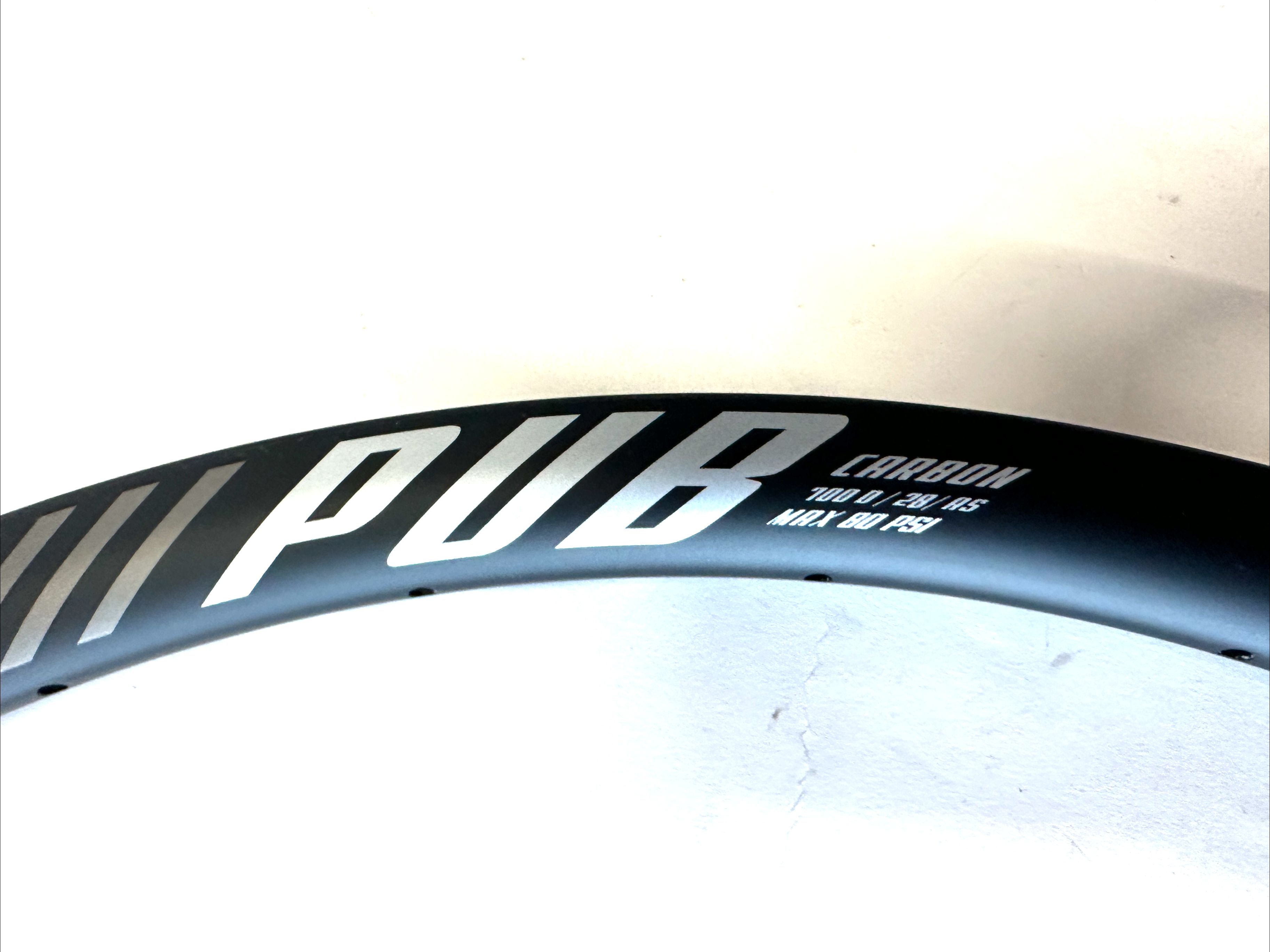 PUB GRAVEL 700D/28/AS Carbon Clincher Bike 80 PSI Wheel Rim Brakes 28 Spoke NEW