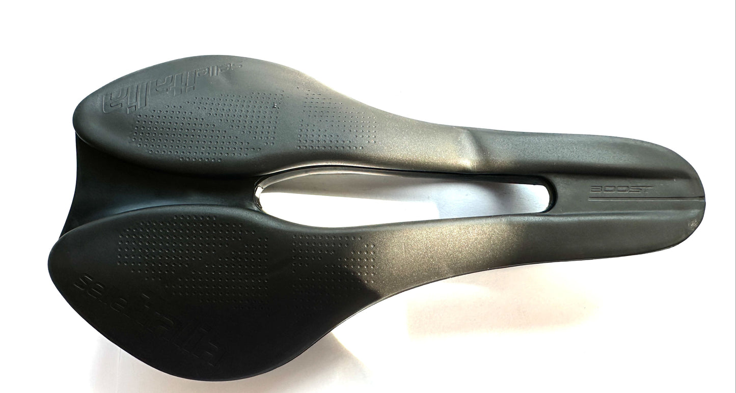 Selle Italia 145mm Boost Bike Seat Saddle Black 240mm Length New