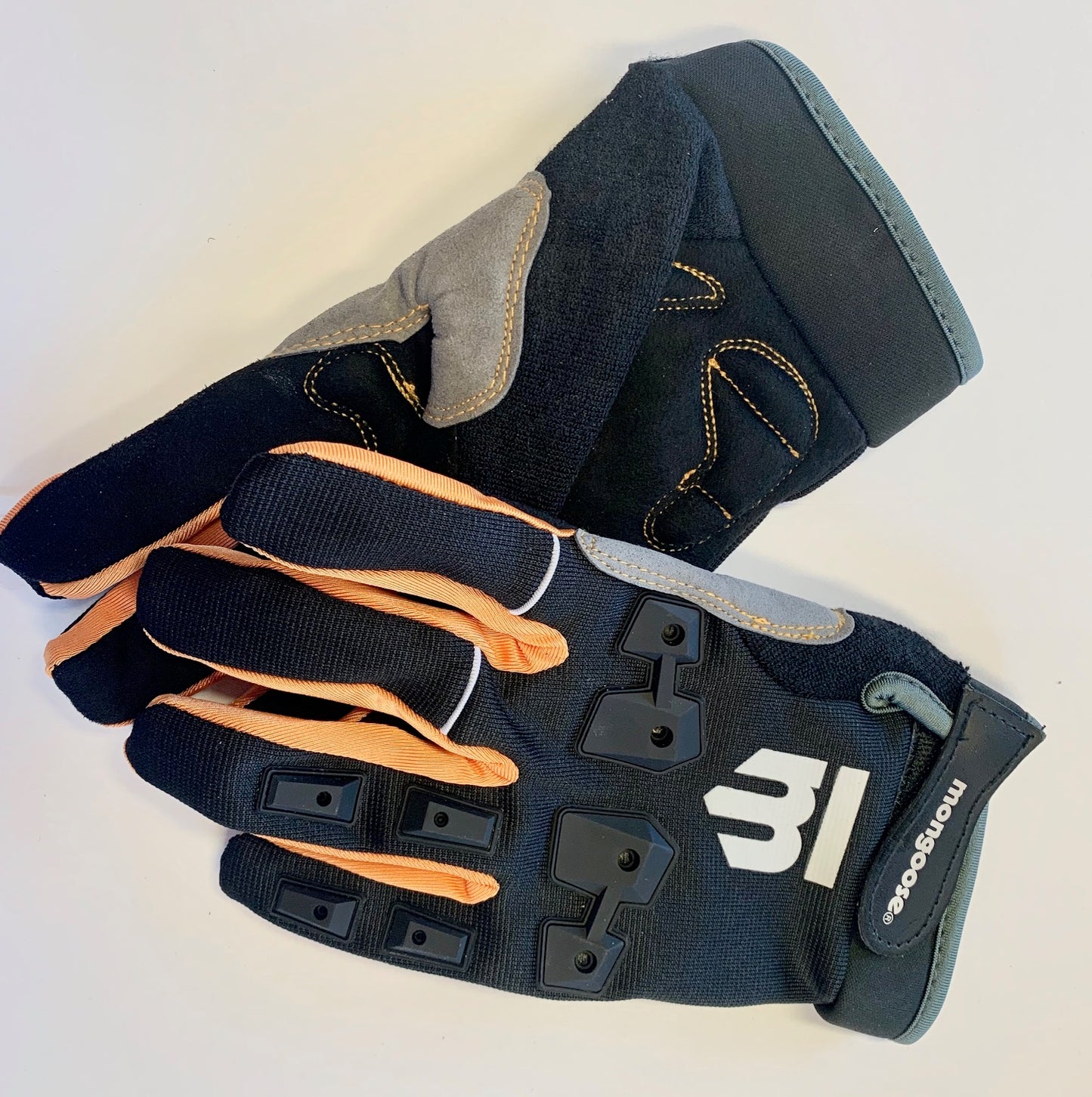 Lot of 2 Mongoose L/XL Full Finger Bike Bicycle Padded Gloves BMX Mountain New
